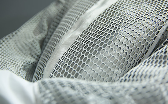 인터넷 시대의 도래와 함께 의류 사람들은 2020의 진화에 어떻게 직면할까요?